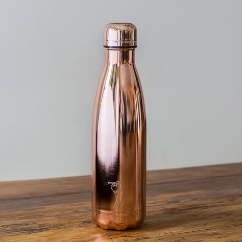 Chillys Water Bottle in rose gold Metal Drawing, Rose Gold Accessories, Metal Water Bottle, Water Bottle Decal, Reusable Water Bottles, Gadget Gifts, Bottle Bag, Sustainable Lifestyle, Rose Gold Jewelry