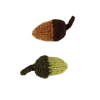 Acorn free knitting pattern on ODD Knits at http://www.oddknit.com/patterns/treesandleaves/acorns.html Knitted Acorns Free Pattern, Knitted Acorn Pattern Free, Knitted Leaf Pattern, Knitting Leaf Pattern, Leaf Knitting Pattern Leaves, Leaf Knitting Pattern, Knitted Flower Pattern, Fall Knitting Patterns, Christmas Knitting Patterns Free