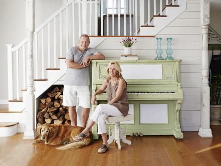 Piano Entryway, Old Decor, Iron Bed Frame, Old Pianos, Porch Posts, Hgtv Magazine, Local Furniture, Pine Floors, Americana Fashion