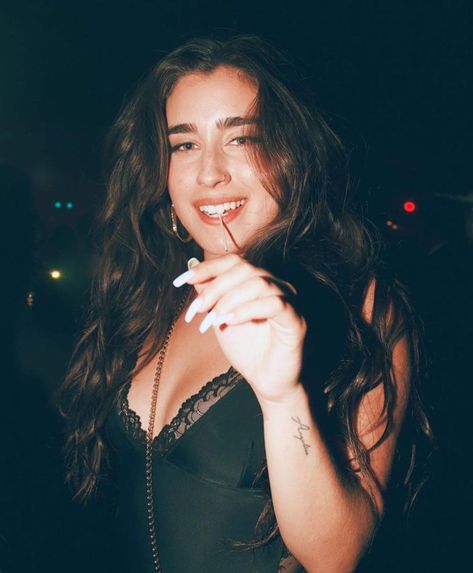 Fifth Harmony Lauren, Fifth Harmony Camren, Camila And Lauren, Dinah Jane, Lauren Jauregui, Fifth Harmony, Confident Woman, Famous Women, Laura Lee