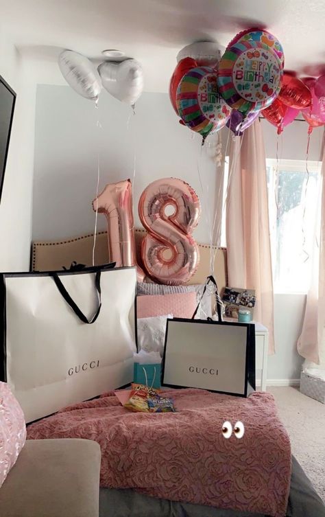 18th Birthday Decorations, 17th Birthday Gifts, Last Minute Birthday Gifts, Birthday Goals, Birthday Aesthetic, Cute Birthday Pictures, Birthday Babe, Bday Party Theme, 18th Birthday Gifts