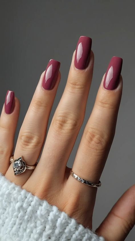 Autumn Nail Ideas: Nail Your 15 Cute and Cozy Fall Looks - TecArticles November Acrylic Nails, November Dip Nails, Dip Nails Ideas, Autumn Nail Ideas, Red Summer Nails, Acrylic Nails Designs, Dip Nail Colors, Glitter Accent Nails, Autumn Nail