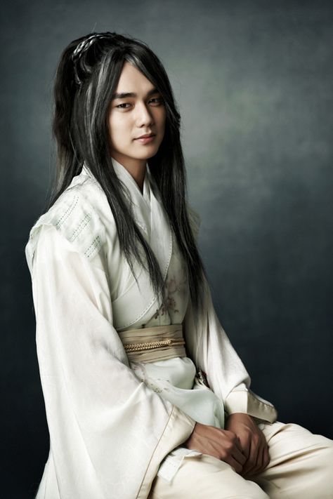 Yoo Seung Ho transforms into the Great Jade Emperor for ‘Arang and the Magistrate’ Yo Seung Ho, Jade Emperor, Arang And The Magistrate, Park Yoo Chun, Shin Min Ah, Yoo Seung Ho, 17 August, So Ji Sub, Child Actors