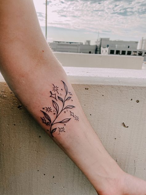 Sparkle Wrap Tattoo, Flowers And Sparkles Tattoo, Stars And Vines Tattoos, Small Vines Tattoo, Star Vine Tattoo, Ankle Vine Tattoos For Women, Tattoos With Sparkles, Arm Sticker Tattoo, Stars And Flowers Tattoo