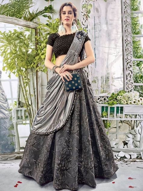 Grey Lehenga Color Combos, Lehenga Color Combos, Grey Lehenga, Orang India, Black Lehenga, Indian Lehenga Choli, Lehnga Dress, Designer Bridal Lehenga, Gaun Fashion