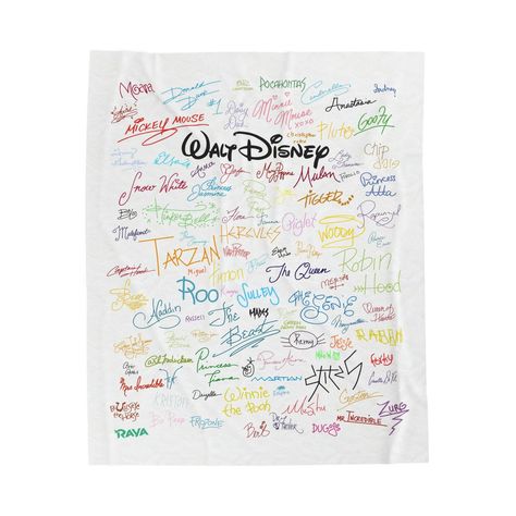 Make Your Own Signature Look with This Disney Characters' Signatures Blanket - Decor - Disney Character Signatures Ideas, Disney Signature Ideas, Disney Signatures, Disney Characters Signatures, Disney Princess Gifts, Disney Transportation, Signature Ideas, Mickey Balloons, Disney Moana