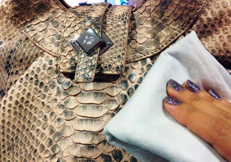 How to care for snakeskin bag - Exotic Python Leather Bag Cleaning, Cleaning Tote, Snake Hides, Snake Skin Boots, Python Bags, Snake Skin Shoes, Reptile Skin, Snakeskin Purse, Snake Skin Bag