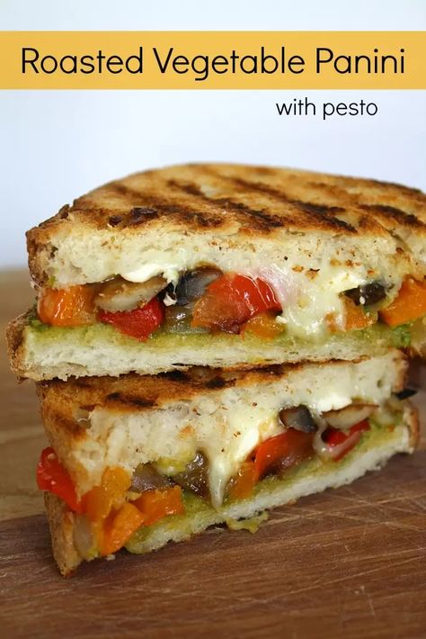 Vegetable Panini, Veggie Panini, Veggies Roasted, Panini Recipes, Baked Veggies, Vegan Roast, Roasted Vegetable, Eat Better, Easy Food