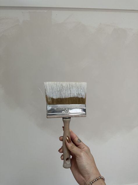 DIY Faux Limewash Effect with Glidden Diamond Paint - The Home Depot x Sabrina Tan - 10 Faux Limewash, Plaster Walls Diy, Wabi Sabi Dining Room, Limewash Wall, Wabi Sabi Dining, Lime Wash Walls, Faux Paint Finishes, Limewash Walls, Faux Painting Techniques