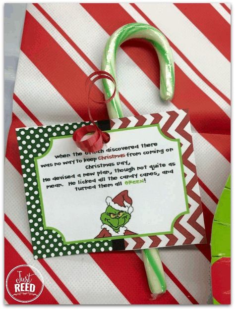 Grinch Centers, Draw The Grinch, Grinch Day, Grinch Ideas, Grinch Crafts, Grinch Wreath, Christmas Preschool, School Christmas Party, Grinch Decorations