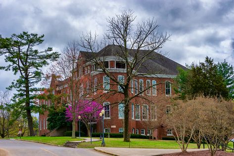 Campus of Maryville College in Maryville Tennessee Maryville College, Maryville Tennessee, Ober Gatlinburg, Mountains Vacation, Smoky Mountains Vacation, Mountain Vacations, States In America, East Tennessee, Cost Of Living