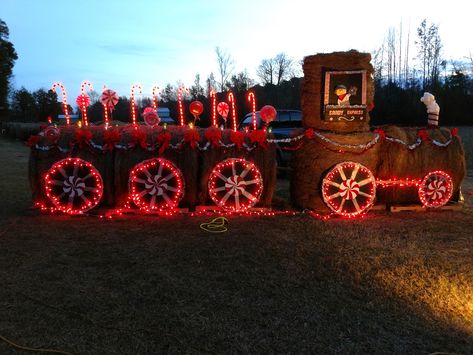 My Christmas Candy Cane Express Train 2019 Hay Christmas Decor, Hay Bales Christmas Decor, Christmas Hayride Ideas, Christmas Decorations With Hay Bales, Christmas Drive Through Ideas, Hay Bale Christmas Decor, Christmas Hay Bale Ideas, Christmas Hay Bale Decor, Christmas Hay Bales