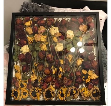 Save all of the flowers your partner gives you and make beautiful shadow box art Flowers From Boyfriend, Surprise Gifts For Him, Dried Flowers Diy, Boyfriend Crafts, Flower Shadow Box, Bf Gifts, Relationship Gifts, Cadeau Photo