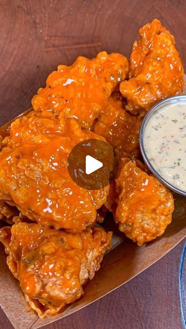 Brian Gerwig on Instagram: "Boneless Buffalo Wings with garlic parmesan sauce! This combo is amazing! Recipes ⤵️  Cooking Instructions:  * Marinade chicken overnight  * Heat your frying oil to 350° * Drop chicken in breading. Make sure all parts are covered  * Fry chicken for 5minutes until golden brown and IT of 165°  * Buffalo sauce: 1/2 stick of butter, 1 cup hot sauce, heat on low to combine  * Toss in Buffalo Sauce and serve with garlic parmesan  * Enjoy! Marinade:  * 2 cups buttermilk * 2 eggs  * 2 Tbsp Hot sauce  * 2 Tbsp pickle juice  Breading: * 3 cups flour  * 2.5t salt * 2 t garlic * 2 t paprika * 1/2 t cayenne * 1/4 t pepper  Credit: @g_bque   #bonelesswings #chicken #chickenwings" Boneless Buffalo Wings, Marinade Chicken, Garlic Parmesan Sauce, Boneless Wings, Fry Chicken, Parmesan Sauce, Pickle Juice, Buffalo Sauce, Buffalo Wings