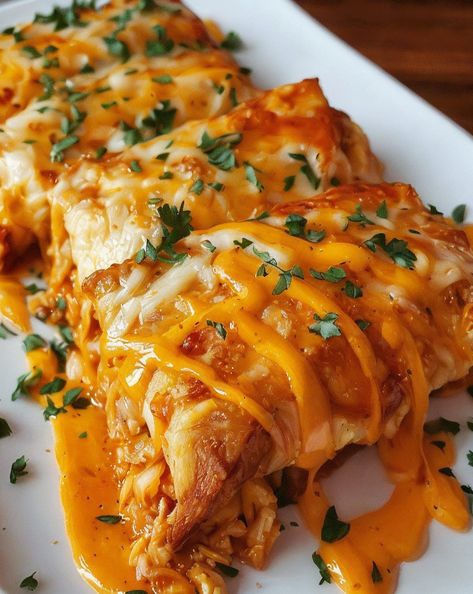 Crispy Baked Chicken Chimichangas: A healthier twist on a Mexican classic! Packed with flavor, easy to make, and perfect for weeknight dinners. #MexicanCuisine #FamilyDinner #HealthyEating Baked Chicken Chimichangas, Chicken Chimichanga, Chicken Chimichangas, 30 Minute Dinners, Crispy Baked Chicken, Healthy Mexican, Honey Garlic Sauce, Pizza Burgers, Baked Mac N Cheese