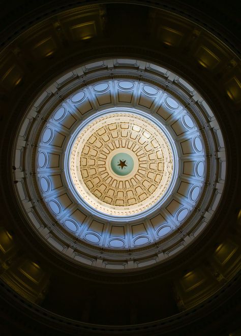 Dome Ceiling · Free Stock Photo Living In Austin Texas, Austin Texas Travel, Texas Capitol, Texas Travel Guide, Austin Travel, Texas State Capitol, Space Organization, Lady Bird Lake, Dome Ceiling