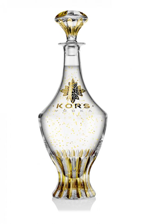 Kors Vodka ($24,500) comes packaged in bottles hand-painted in 24-karat gold. Expensive Vodka, Luxury Vodka, Unique Wine Bottles, Vodka Brands, Gold Bottles, Alcohol Bottles, Velvet Interiors, Bottle Packaging, Liquor Bottles