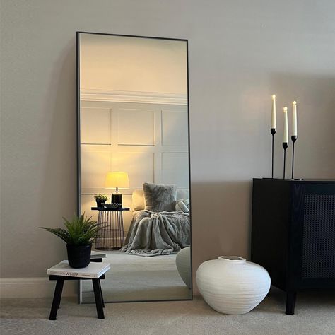 Full Length Mirror Decor Ideas, Mirror Body, Mirror Decor Ideas, Mirror Decor Living Room, Tall Wall Mirrors, Mirror Floor, Gym Bathroom, Hall Room, Bedroom Gym