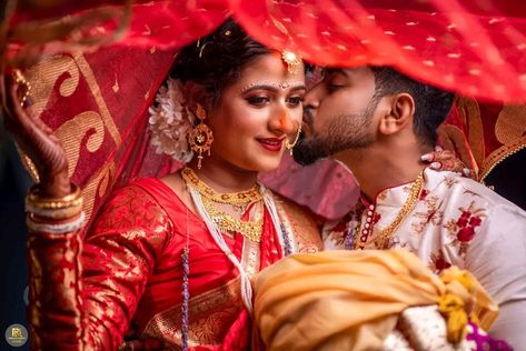 Bengali Wedding Photography Poses, Bengali Marriage Photography, Bengali Wedding Photoshoot, Bengali Wedding Couple Poses, Bengali Groom, Bengali Marriage, Bengali Aesthetic, Reception Couple, Marriage Poses