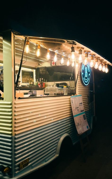 #aesthetic #food #lights #aestheticfeed Food Truck Lighting Ideas, Food Truck Festival Aesthetic, Food Truck Aesthetic, Festival Aesthetic, Food Truck Festival, Food Trucks, New Trucks, Instagram Ideas, Truck Lights