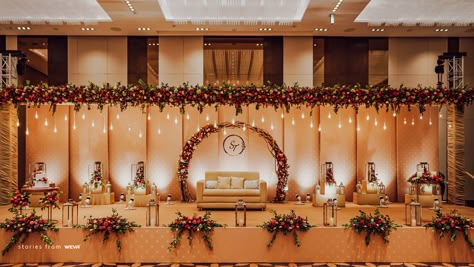 Indoor Reception Stage Decorations, Elegant Reception Stage Decor, Decoration Ideas For Reception Hall, Marriage Design Ideas, Latest Engagement Decoration, Latest Wedding Stage Decorations, Latest Stage Decoration For Reception, Wedding Stages Elegant, Stages Decoration Ideas