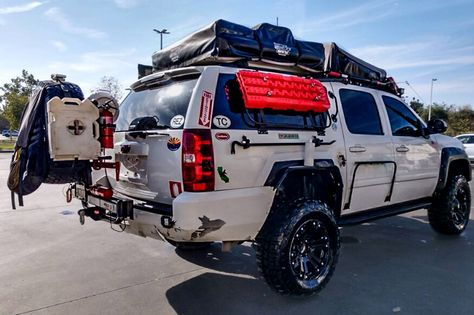 Overland Suburban, 4x4 Suburban, Overlander Truck, Suburban Overland, Camping In Car, Suburban Camper, Tahoe Camping, Lifted Chevy Tahoe, Lifted Suv