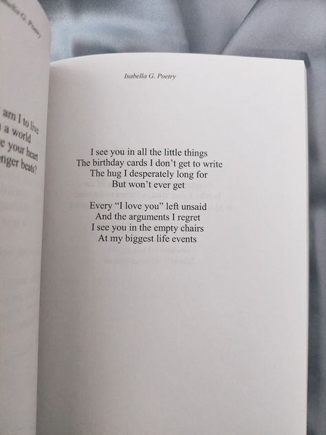 Missing Passed Loved Ones, Missing A Parent In Heaven, Quotes About Losing Your Parents, Parent Loss Dad, Losing Your Mom Quotes Daughters, Losing A Father Quotes Daughters, Griefing Your Dad Poems, Losing My Mom Quotes, Griefing Your Mom Quotes Short