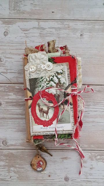 Christmas Junk Journal Cover Ideas, Christmas Journal Cover, Christmas Junk Journal Ideas, Christmas Journals, Journal Christmas, Christmas Junk Journal, Journal Making, Christmas Mix, Christmas Cover