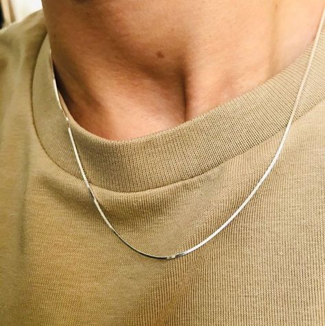 Mens Neck Chains, Mens Silver Chain Necklace, Necklace Tattoo, Silver Chain For Men, Chain For Men, Mens Silver Necklace, Mens Chain Necklace, Girly Accessories, Silver Snake Chain