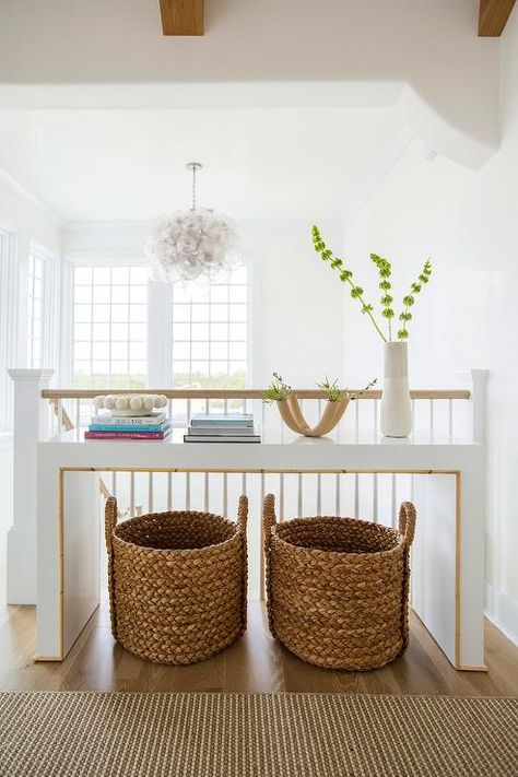 White and Gold Lacquer waterfall Console Table - Transitional - Den/library/office Jenkins Interiors, Beach House Interior Design, Alys Beach, Beach House Plans, Tropical Home Decor, Modern Beach House, Beach House Interior, Beach House Design, Tropical Houses