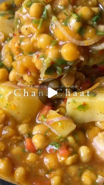 How To Make Chaat, Potato Chaat Recipe, Chaat Masala Recipe, Interesting Food Recipes Easy Dinners, Papri Chaat Recipe, Papri Chaat, Chat Recipes, Ramzan Recipes, Chana Chaat Recipe