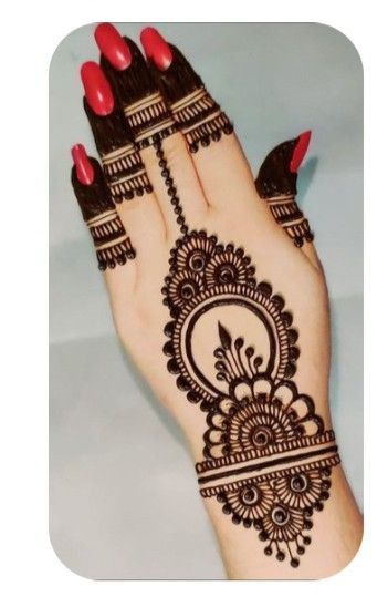 Siders Mehendi, Simple Mehndi Designs Back, Mehandi Designer, Aesthetic Mehendi, Beautiful Simple Mehndi Design, Diwali Drawing, Mehndi Designs Simple, Simple Mehendi Designs, Mehndi Designs For Kids