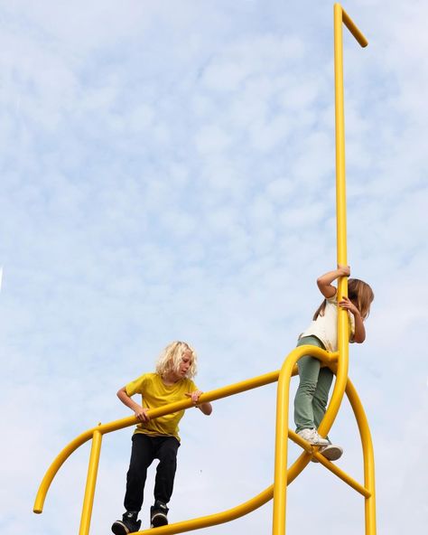 Luca Boscardin’s Animal Structures Encourage Play and Imagination Urban Playground, Play Structures, School Playground, Playground Design, Monkey Bars, Artistic Installation, Play Structure, Play Spaces, Graduation Project