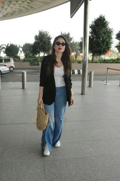 Kareena Kapoor Airport Looks, Thailand Wardrobe, Kareena Kapoor Style, Kapoor Sisters, Classy Elegant Outfits, Jeans Styling, Stylish Outfits Casual, Celebrity Casual Outfits, Best Casual Outfits