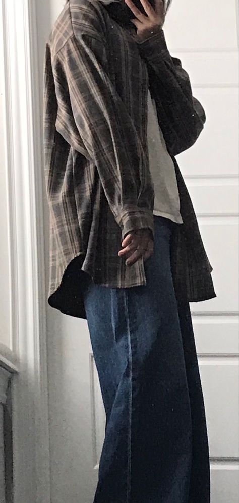 Oversized Flannel Aesthetic, Corduroy Flannel Outfit, Flannel Men Aesthetic, Guys In Flannels, Baggy Jacket Outfit Men, Grunge Flannel Outfits Men, Baggy Flannel Outfit Men, Fannels Shirts Outfits Aesthetic Men, Masc Flannel Outfits