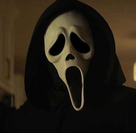 Ghost Face Reference, Ghostface Drawing Reference, Scream Ghostface Art, Scream Drawing Movie, Scream Icons Aesthetic, Scream Art Ghostface, Scream Ghostface Aesthetic, Ghostface Icons, Scream Icon