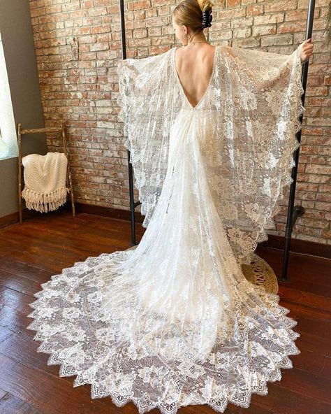 Bat Sleeve Wedding Dress, Batwing Wedding Dress, Batwing Sleeve Wedding Dress, Angel Wing Sleeve Wedding Dress, Bat Wing Wedding Dress, Flowy Lace Wedding Dress, Flowy Wedding Dress Whimsical, Aesthetic Wedding Dress, Lillian West Wedding Dress