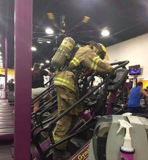 Firefighter in gym Paramedic Tips, Firefighter Aesthetic, Firefighter Images, Future Firefighter, Female Firefighter Quotes, Becoming A Firefighter, Firefighter Quotes Funny, Natural Quotes, Summer Images