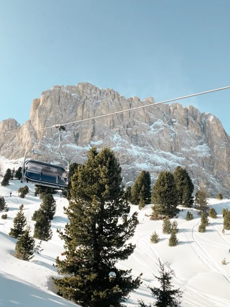 #dolomites #mountains #aesthetic #skiing #italy Dolomites Italy Winter Ski, Skiing Dolomites, Dolomites Italy Winter, Skiing Italy, Dolomites Winter, Dolomites Aesthetic, Ski Editorial, Ski Italy, Switzerland Skiing