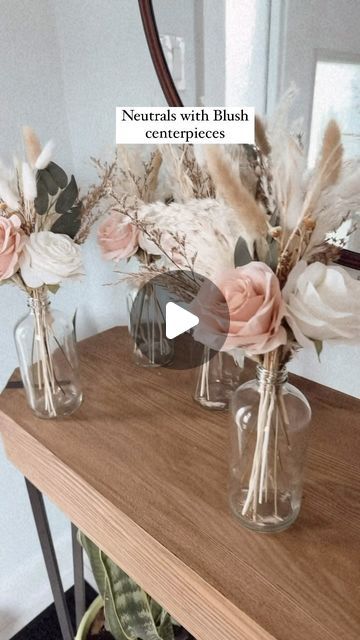 Boho Bridal Shower Table Centerpiece, Pampas Vase Centerpiece, Mauve Bridal Shower Ideas, Brunch Centerpiece Ideas, Boho Baby Shower Centerpieces, Dried Flower Arrangements Wedding, Bridal Shower Centerpiece Ideas, Pampas Centerpiece, Pampas Grass Centerpiece