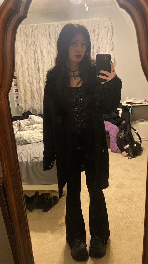 Goth Outfits 2023, Gothic Formal Outfit, Goth Job Interview Outfit, Conservative Goth Outfits, Goth Cardigan Outfit, Goth Outfits For Winter, Vampy Outfit Casual, Back To School Outfits Grunge, Casual Goth Fashion