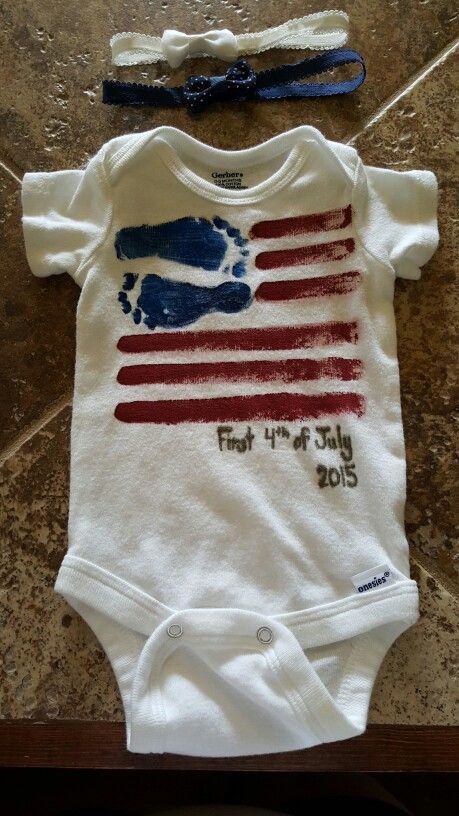 Fourth of July onesie- A great keepsake Forth Of July Baby Crafts, Baby’s First Fourth Of July Crafts, 4th Of July Hand And Footprint Art, Forth Of July Pictures Ideas Baby, First Fourth Of July Baby Boy, Infant Fourth Of July Craft, 4th Of July Crafts For Babies, Baby 4th Of July Crafts, Fourth Of July Infant Crafts