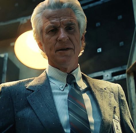 Stranger Things Dr Brenner, Papa Stranger Things, Dr Brenner Stranger Things, Martin Brenner, Dr Brenner, Matthew Modine, Character Icons, Attachment Theory, Jamie Campbell