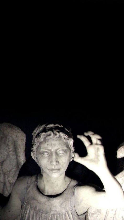 Weeping Angels Weeping Angel Wallpaper, Doctor Who Angels, Doctor Who Weeping Angels, Dr Who Wallpaper, Dont Blink, Crying Angel, Weeping Angels, Doctor Who Wallpaper, Doctor Who Funny