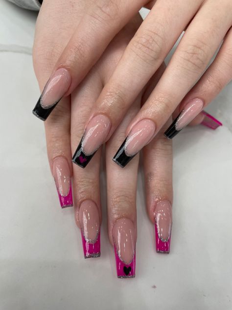 Prom Nails Pink And Black, Pink And Black French Tip Nails Coffin, Black And Dark Pink Nails, Hot Pink Nails 2023, Hot Pink Nails With Black, Pink And Black Nails Prom, Y2k Nails Acrylic Pink And Black, Pink Nail Designs Coffin Shape, Cute Nails Acrylic Black And Pink