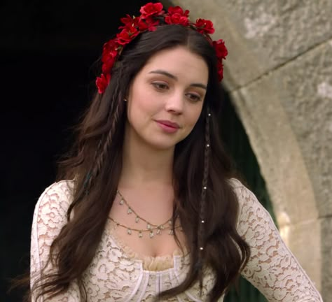 Mary Queen Of Scots Reign Hairstyles, Princess Face Claim, Reign Hair, Reign Aesthetic, Reign Hairstyles, Reign Tv Show, Reign Mary, Reign Fashion, Hairstyles Design