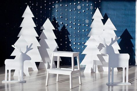 Christmas Cabin Decor, Christmas Stage Design, Winter Baby Shower Themes, Winter Wonderland Decorations, Christmas Stage, Xmas Photos, Christmas Portraits, Christmas Shoot, Christmas Parade