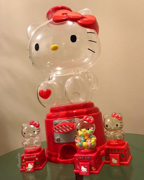 Kawaii Gumball Machine, Hello Kitty Gumball Machine, Hello Kitty Lego, Hello Kitty Furniture, Gumball Dispenser, Hello Kitty Tumbler, Kitty House, Sanrio Things, Hello Kitty Bedroom