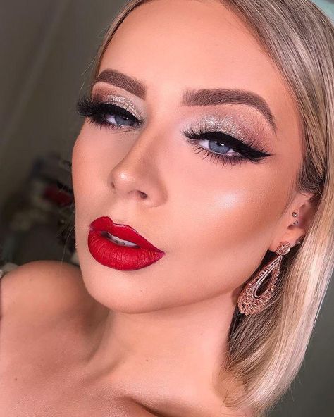 Dark Red Lipstick Makeup, Glam Bride Makeup, Red Lipstick Makeup, Red Dress Makeup, Red Lip Makeup, Red Makeup, Beauty Make-up, Braut Make-up, Lipstick Makeup