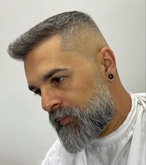 Short Beards For Men, Mens Beard Styles, Square Beard, Beard Styles Bald, Beards Styles, Faded Beard Styles, Beard Cuts, Short Hair With Beard, Beard And Mustache Styles